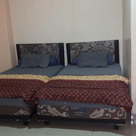 Wisma Reza Palopo Motel Kültér fotó