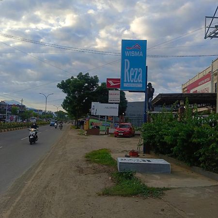 Wisma Reza Palopo Motel Kültér fotó