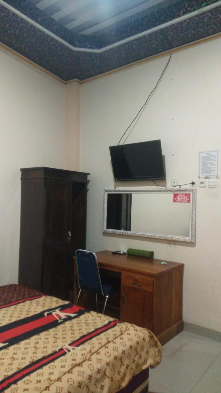 Wisma Reza Palopo Motel Kültér fotó