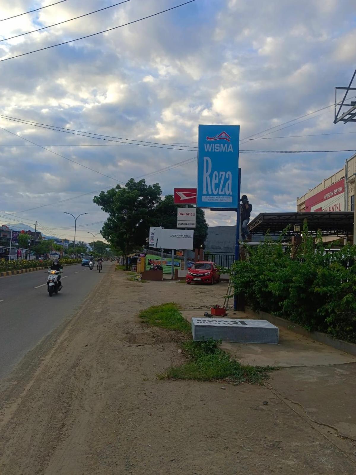Wisma Reza Palopo Motel Kültér fotó